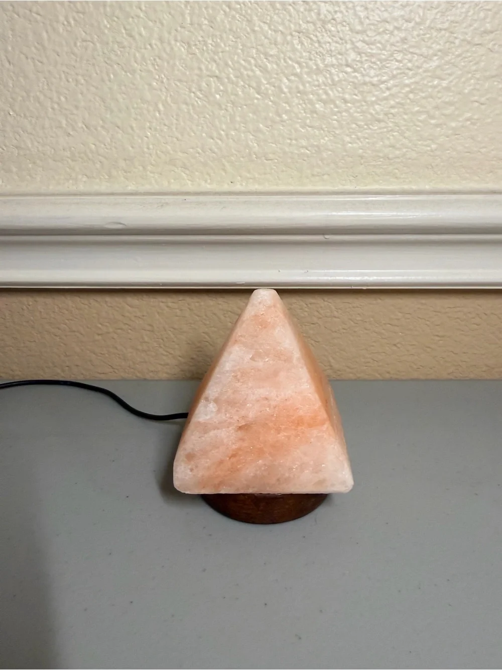Himalayan Salt Pyramid USB Lamp - Pink Salt Accent